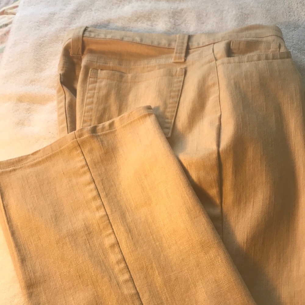 Stunning Gold Mesmerize Jean
